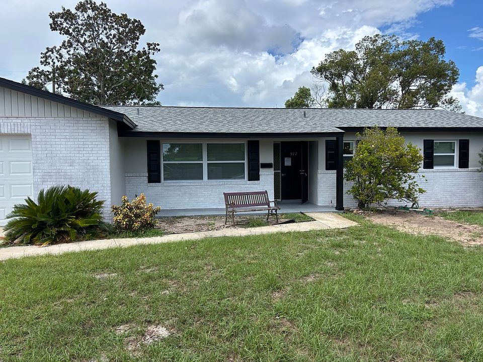 1st image of 977 E Normandy Blvd