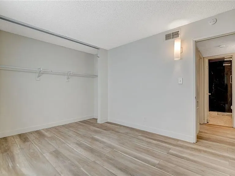 3841 Daisy St #19 — Photo 21