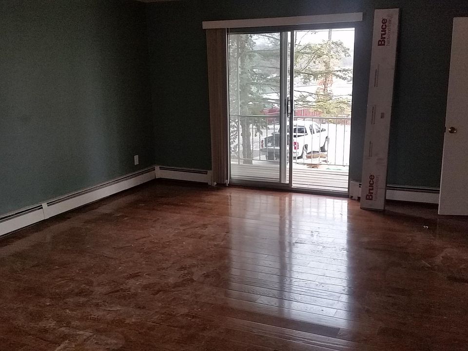 1st image of 16183 Crest Dr APT 4