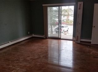 16183 Crest Dr APT 4, Linden, MI 48451