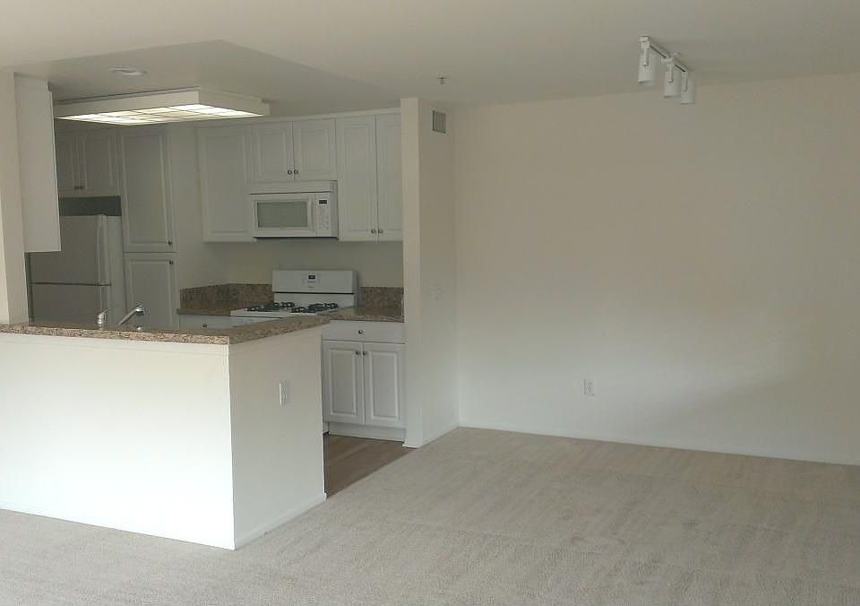 1st image of 335 Sonoma Aisle