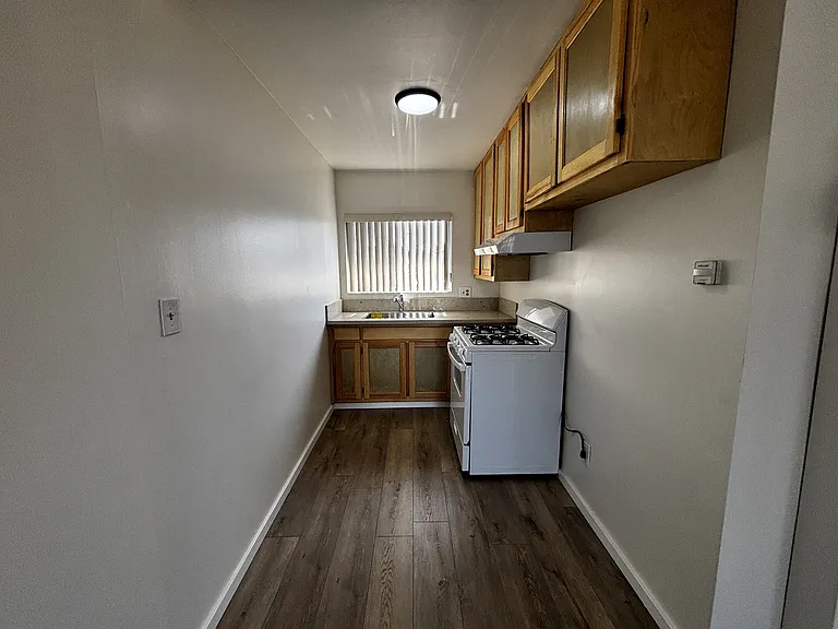 524 N 21st St E — Photo 5