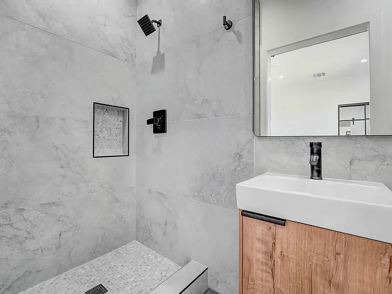 4338 1/2 La Clede Ave — Photo 5