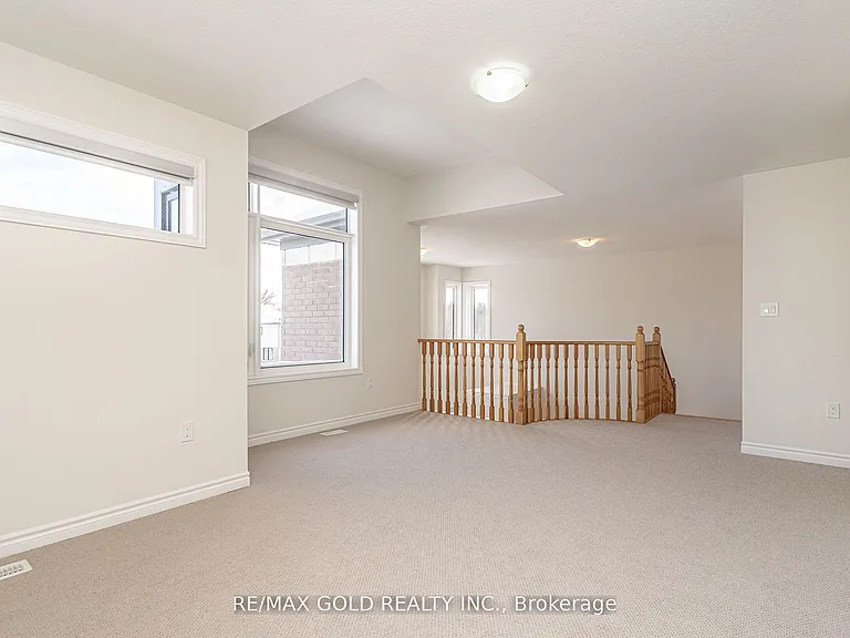 33 Gilham Way — Photo 27