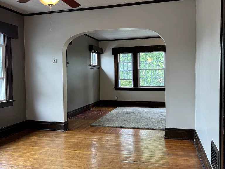 41 Eden St #2 — Photo 6