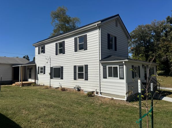 238 N Main St