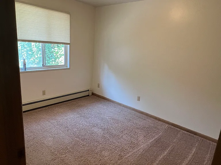 Oakcrest Street Apartments — Photo 17