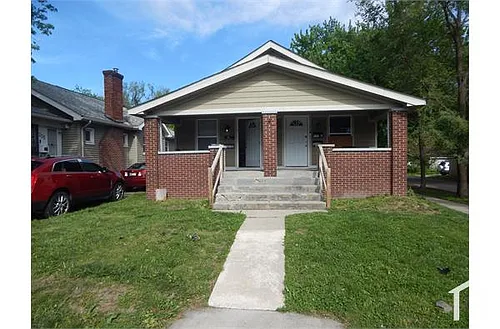 703 N Denny St #B Photo 1