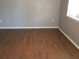 914 E 9th St APT B, Ada, OK 74820