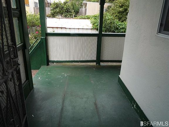 3rd image of 118 Arch St