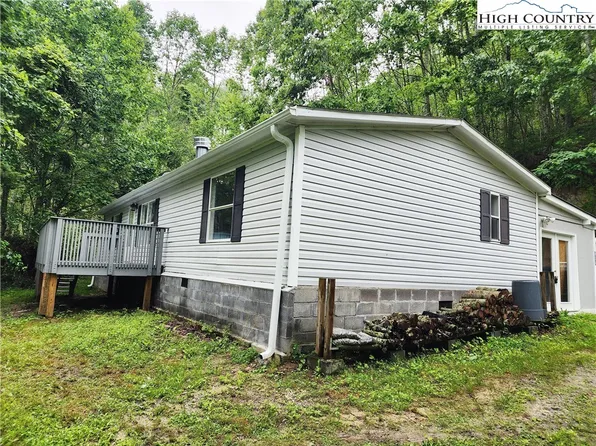 876 Courtney Lane, Vilas, NC 28692