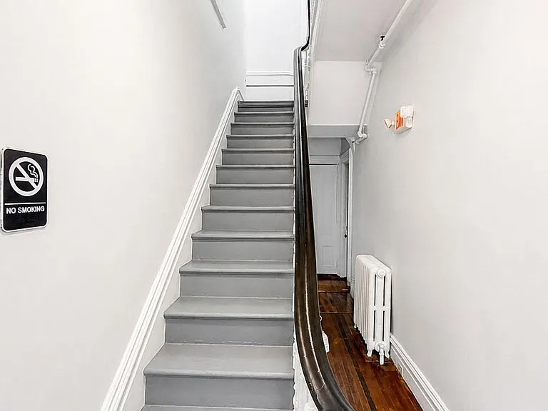 834 Warren St #1 — Photo 1