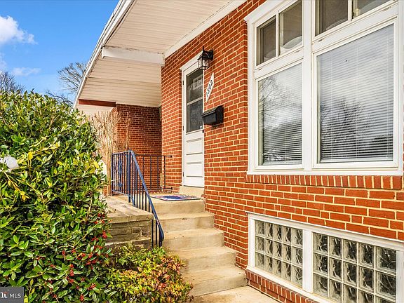 3rd image of 1302 Glenmont Rd