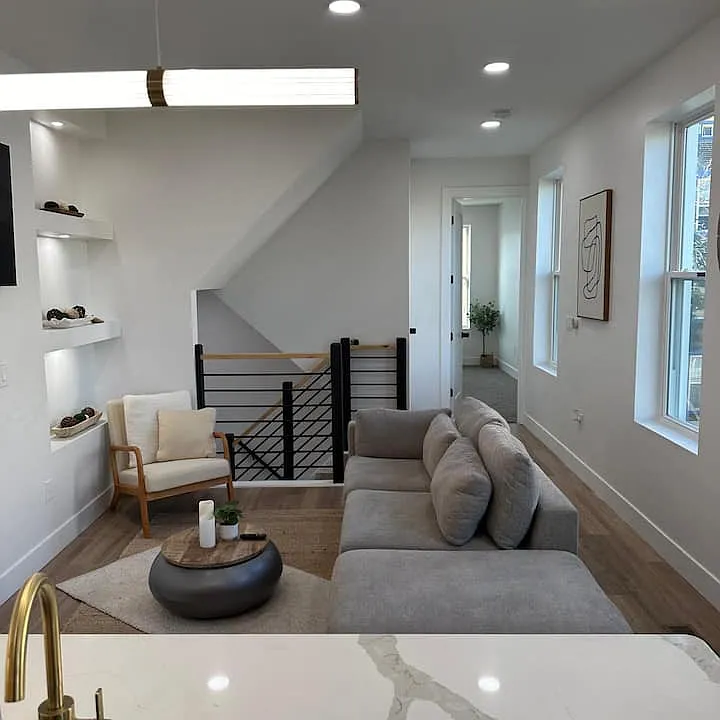 1072 Rachel St #3