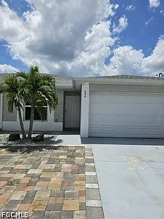 606 SW 8th Pl Photo 1