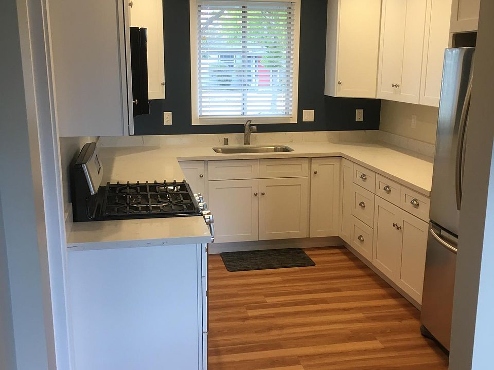 1st image of 2453 Palm Ave