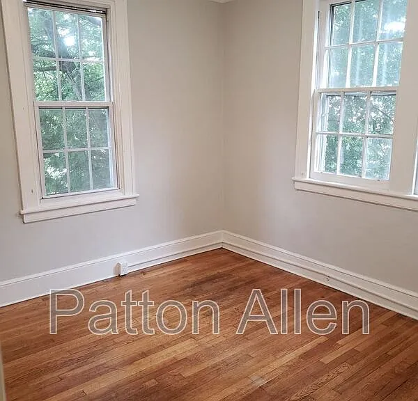 116 E Chestnut St #25 — Photo 7