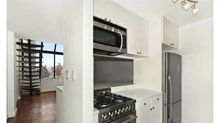 Rented by Citi Habitats | media 29