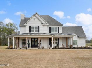 454 Laws Hill Rd, Holly Springs, MS 38635