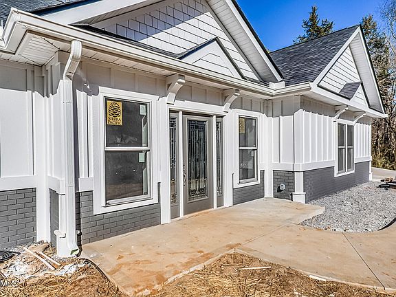 3rd image of 106 W Chatuga Dr Lot 1