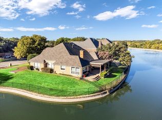 3003 Westwood Dr, Arlington, TX 76012