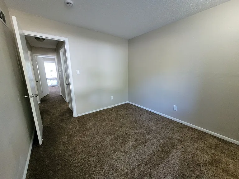 4613-4615 Southeast 3rd Court — Photo 12