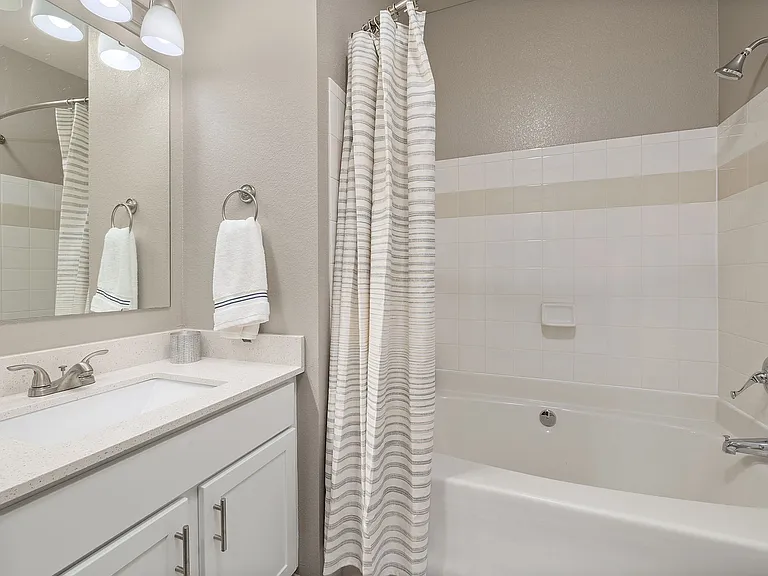 Avana 55Twelve — Photo 12
