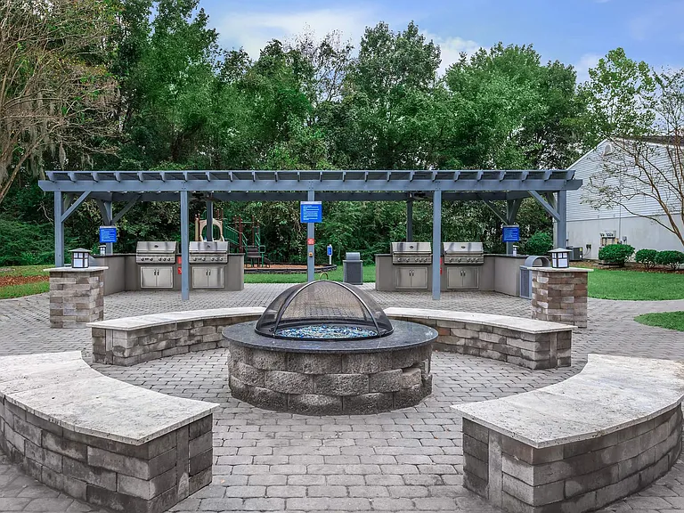 Azure Cove Apartment Homes — Photo 4