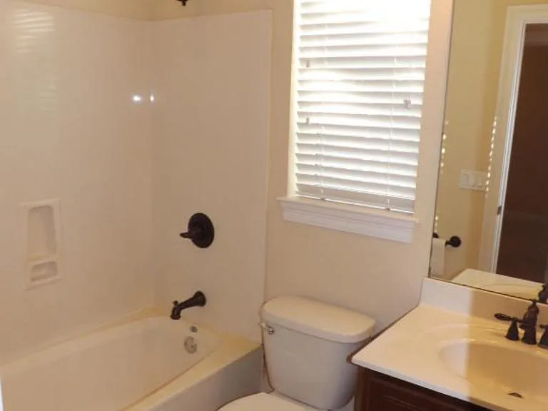 321 Nathey Ave — Photo 12