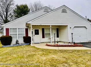 22 Mayapple Dr, Brick, NJ 08724