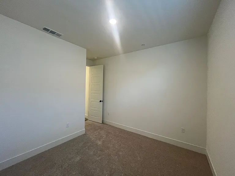 2312 N Kayenta St — Photo 18