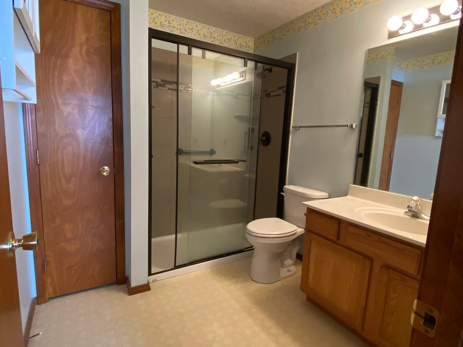 3 bed, 2912 sqft, $2,550 — Photo 4