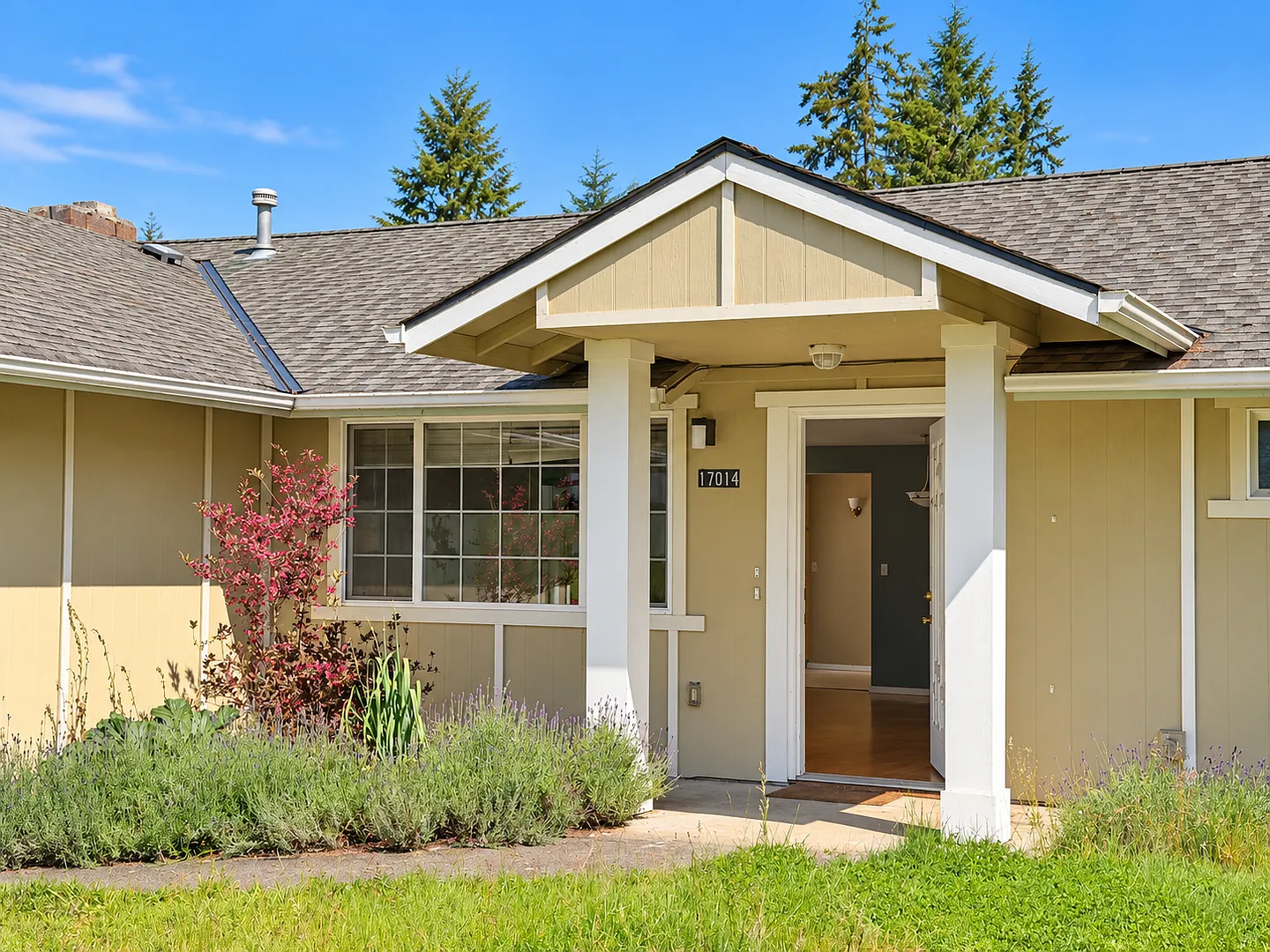 3BD|2BA - Home with Skylights, Updated Kitchen, and Private Outdoor Space — Photo 1