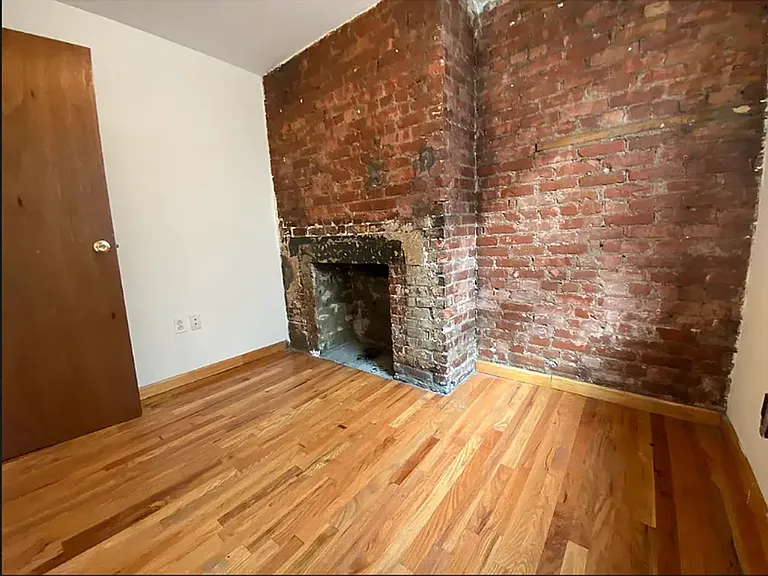 519 E 12th St #4F — Photo 4