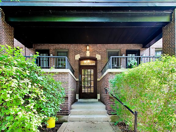 3rd image of 1415 W Rascher Ave #302