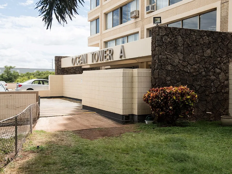 1060 Kamehameha Hwy #1505A