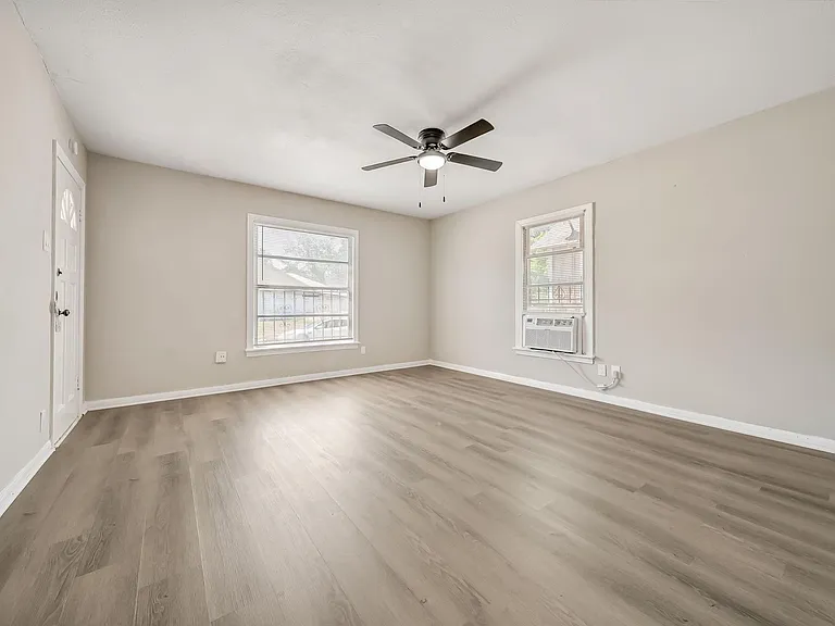 2619 Nettleton St #1 — Photo 24