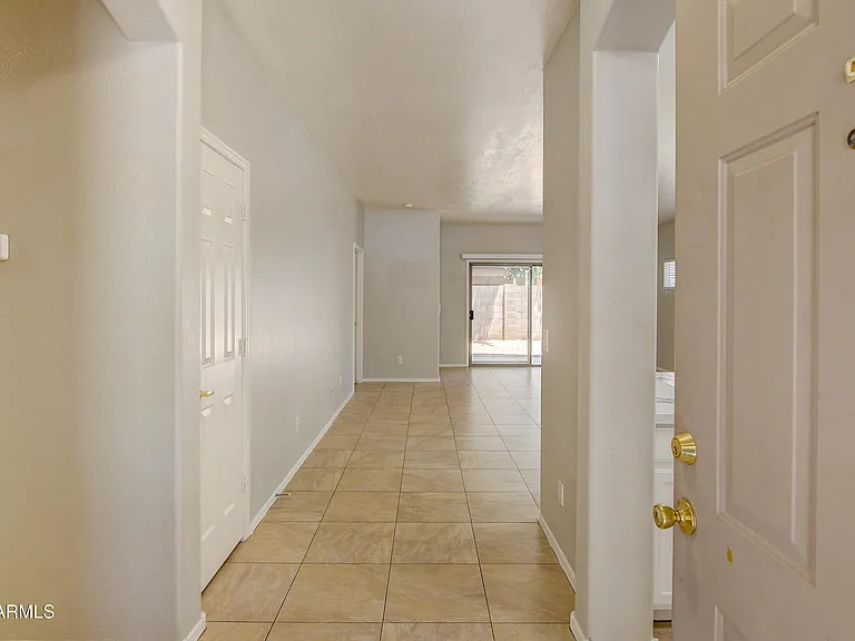 2043 N Holguin Way — Photo 23