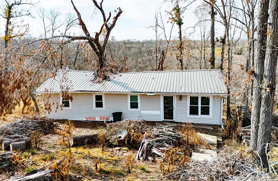 1st image of 13094 El Montano Cir #12