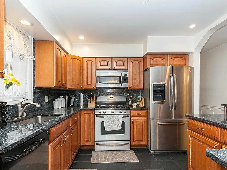 5021 Ox Rd — Photo 2