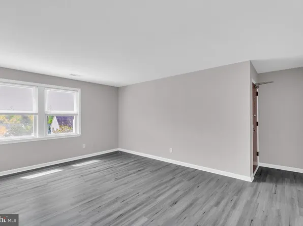 3810 W St SE #302, Washington, DC 20020