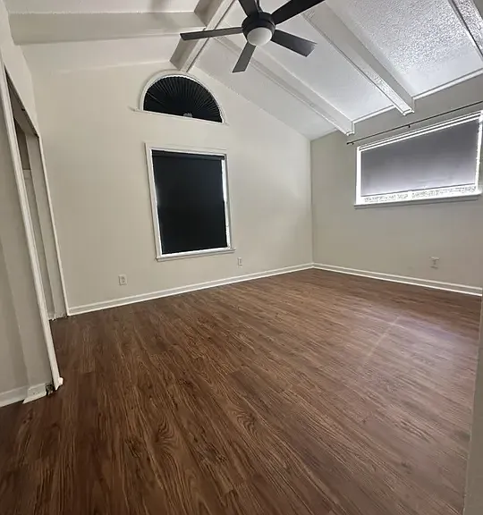 4315 Hoeneke St — Photo 14