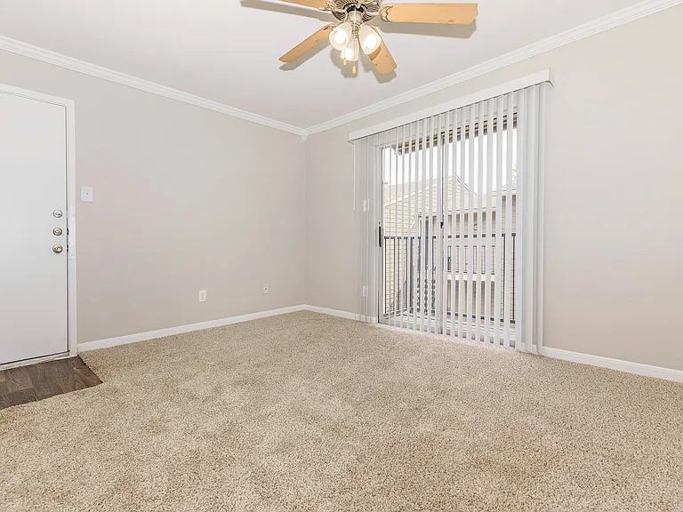 Oak Run Manor — Photo 19