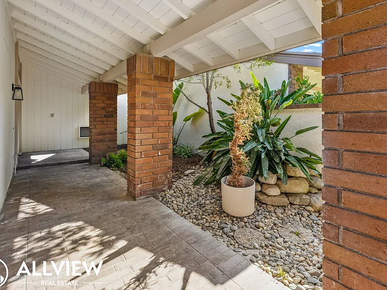29 Skysail Dr — Photo 36