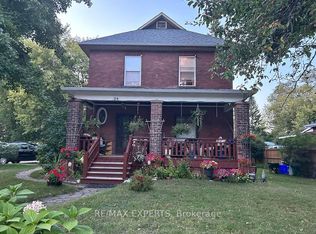 94 Bloor St W #1, Oshawa, ON L1J 1P4