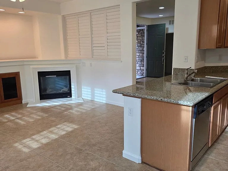 1815 Wind Ranch Rd #B — Photo 9