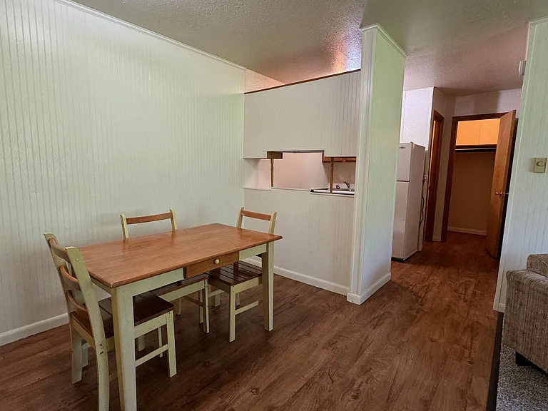 1007 E Park St #19 — Photo 3