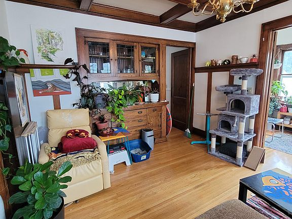 3rd image of 2849 Irving Ave S Floor 2