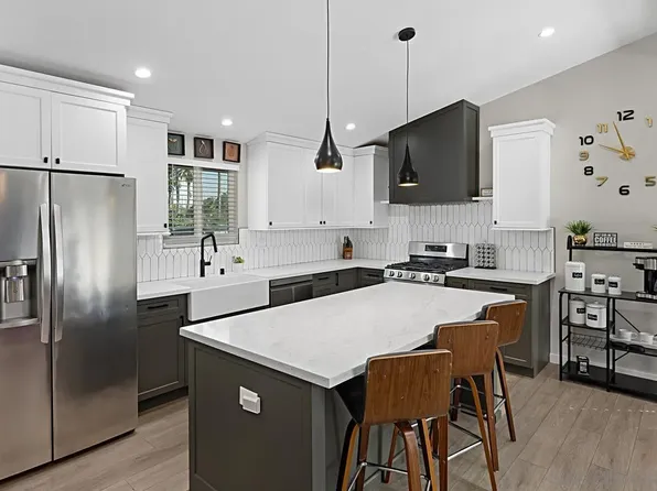 3271 Cabrillo Mesa Dr, San Diego, CA 92123