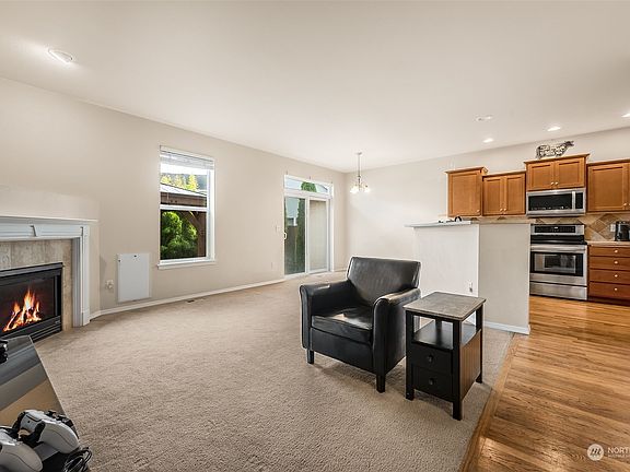 4th image of 18409 115th Avenue E